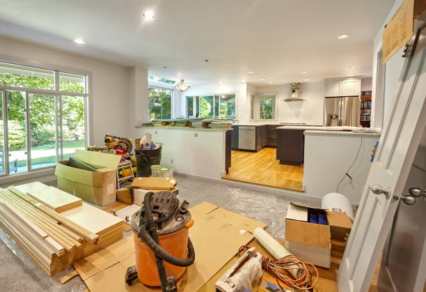 Professional Backsplash Installation technician working in Stevenson, WA